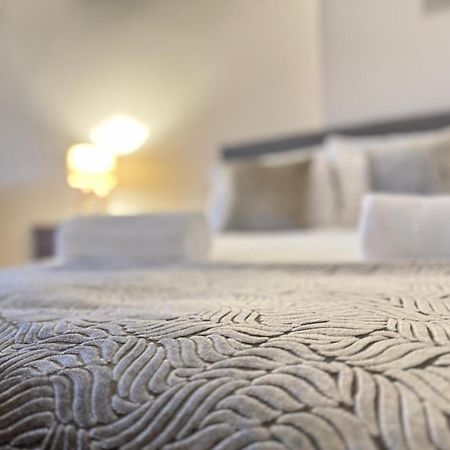 Shm Stays Solihull Hs2 Nec Airport Nr M6 M40 M42 Great For Long & Short Stays 15 Min Walk To Train Station 5 Min Drive To Town Centre Outside Bus Stops & Supermarket Free Parking Exteriör bild