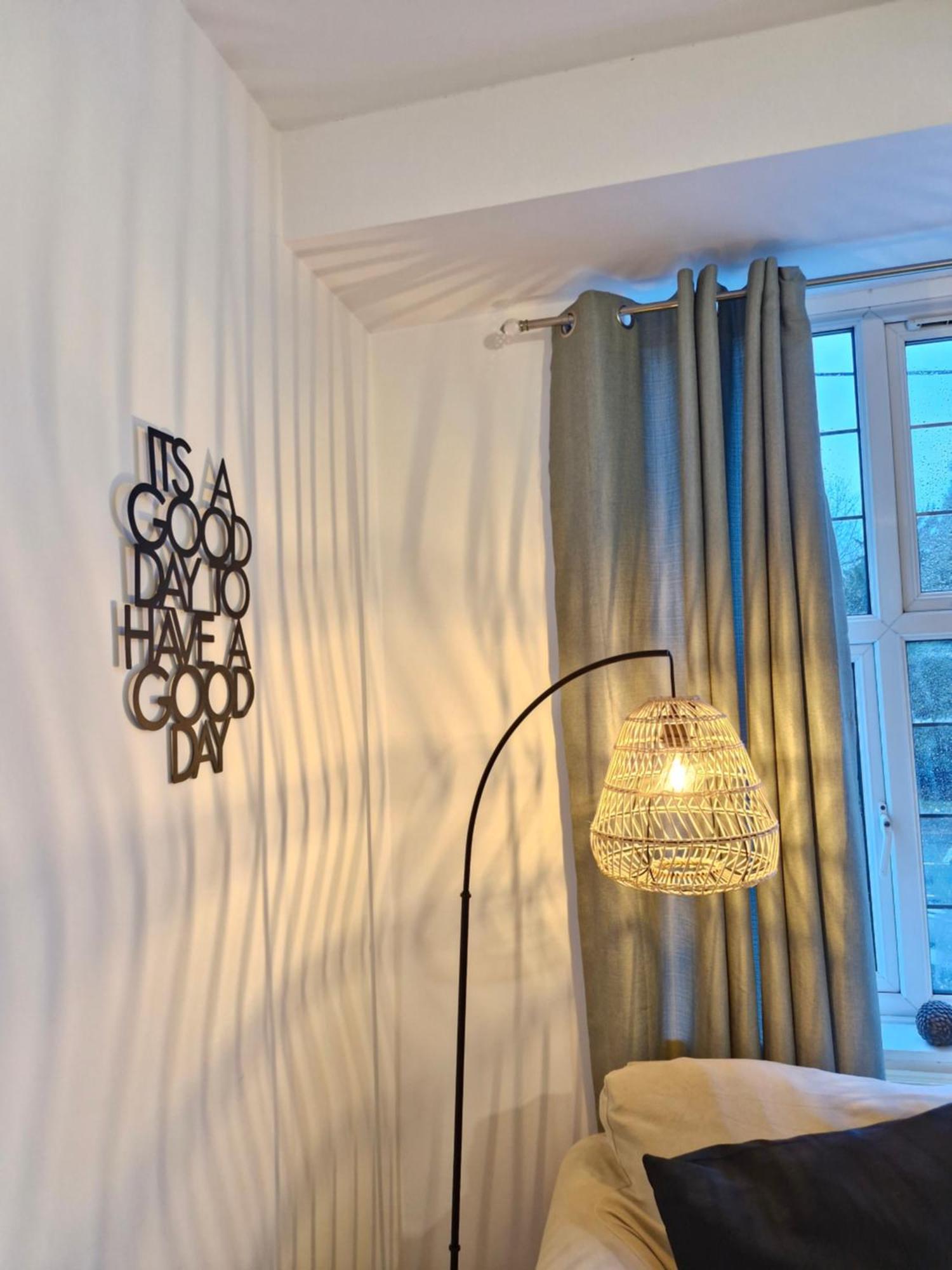 Shm Stays Solihull Hs2 Nec Airport Nr M6 M40 M42 Great For Long & Short Stays 15 Min Walk To Train Station 5 Min Drive To Town Centre Outside Bus Stops & Supermarket Free Parking Exteriör bild